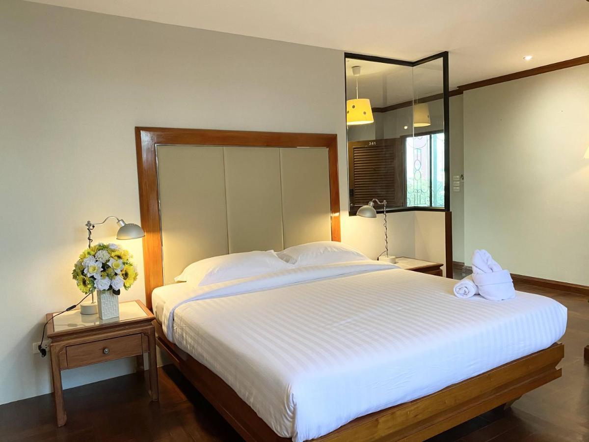 Nt Place Sukhumvit Suites Бангкок Экстерьер фото