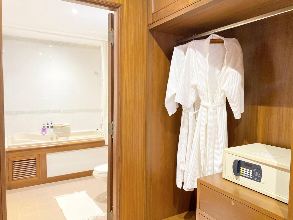 Nt Place Sukhumvit Suites Бангкок Экстерьер фото