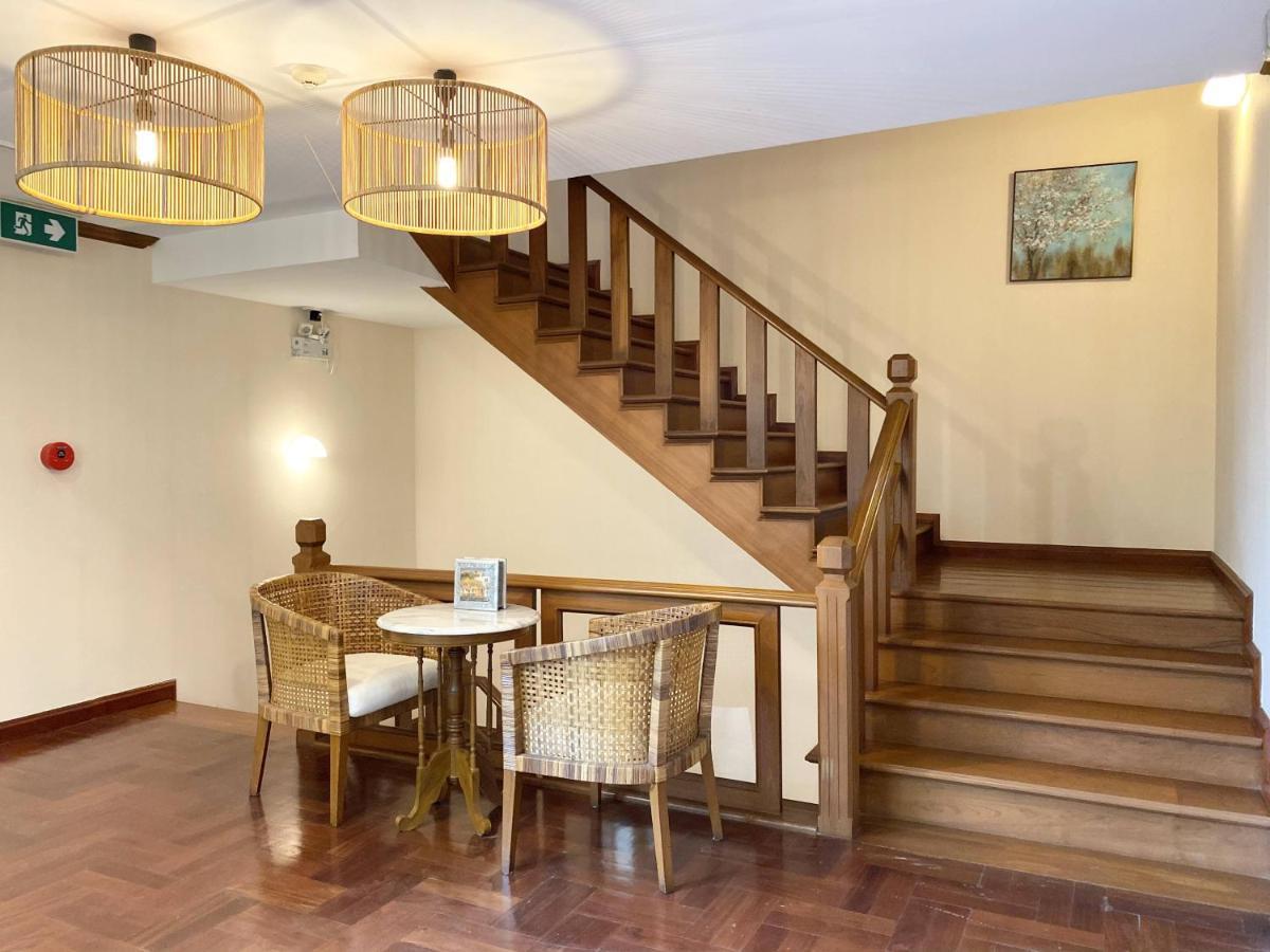 Nt Place Sukhumvit Suites Бангкок Экстерьер фото