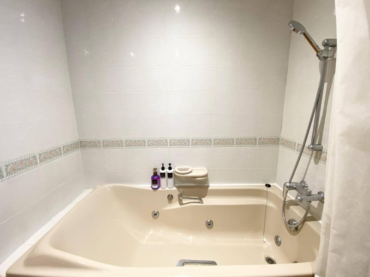 Nt Place Sukhumvit Suites Бангкок Экстерьер фото