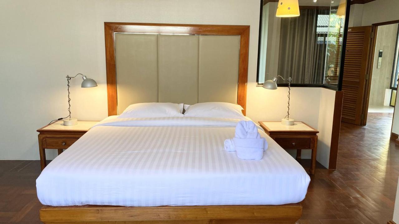 Nt Place Sukhumvit Suites Бангкок Экстерьер фото
