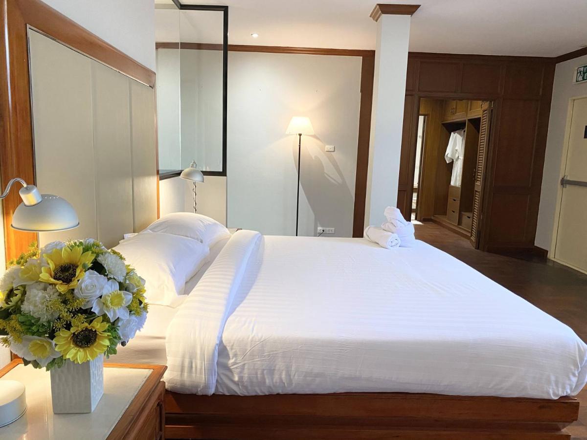 Nt Place Sukhumvit Suites Бангкок Экстерьер фото