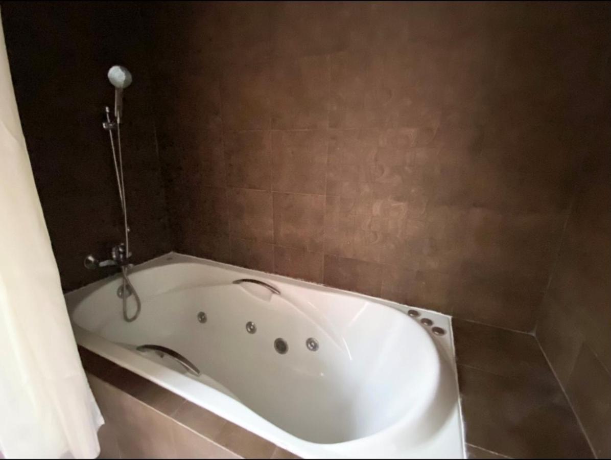Nt Place Sukhumvit Suites Бангкок Экстерьер фото